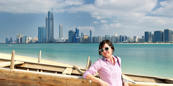 600x300bigstock-beautiful-young-woman-tourist